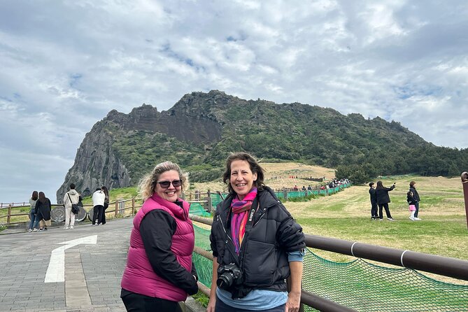 1-Day Jeju Shore Excursion – UNESCO Highlights for Cruise Guests - Seongsan Ilchulbong, Jeju’s demanding volcanic climb