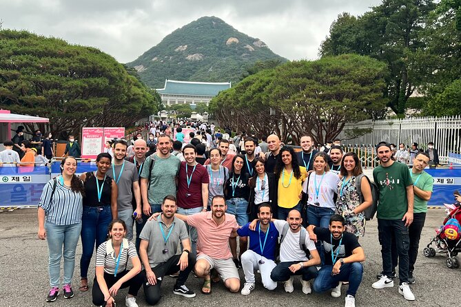8 hours Private Tour in Seoul for the VIP - Starting at City Hall and Setting the Day