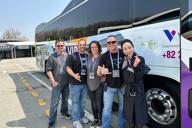 8 hours Private Tour in Seoul for the VIP - K-Pop, K-Dramas, Shopping, and Modern Seoul