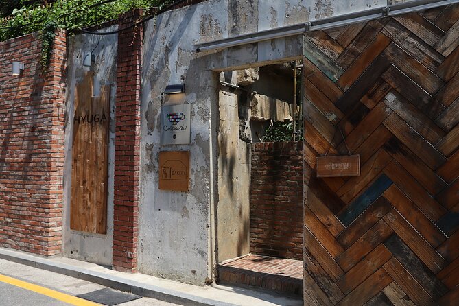 ARMY Must Visit BTS Tour in Seoul - The former Big Hit building and BTS’s early days