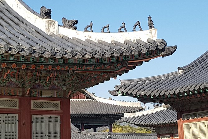 Best Walking Tour to Gyeongbok Palace Bukchon Hanok Village - The National Folk Museum and everyday Korean life