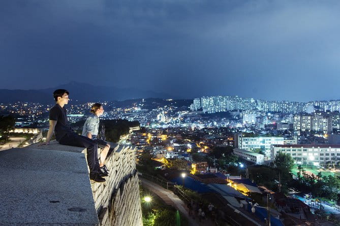 Beyond Seoul: Starfield Library, Hwaseong Fortress & Cave Quest - The guides can shape the whole experience