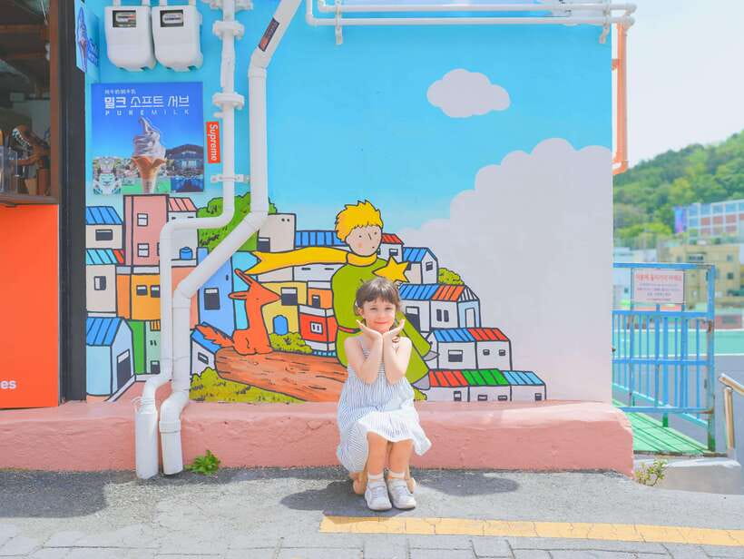 Busan: Gamcheon Village and Haeundae Blueline Park Tour - Gamcheon Culture Village and its refugee history