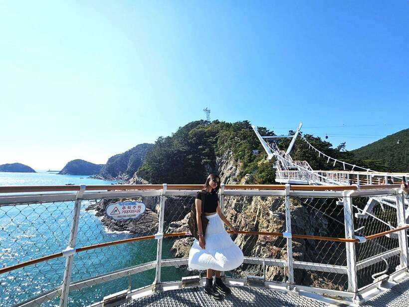 Busan: Hidden Gems Private Tour with a Certified Guide - Songdo Yonggung Suspension Bridge finishes with open views