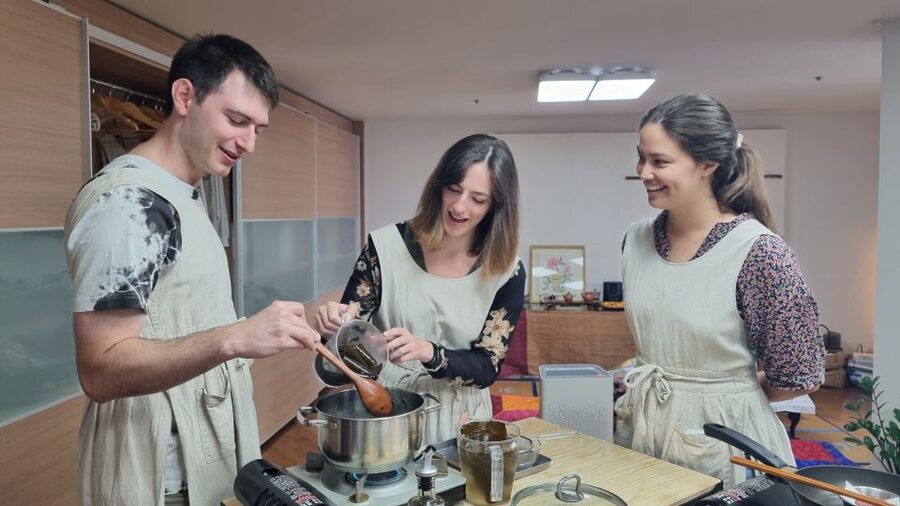 Busan: Small-Group Traditional Korean Food Cooking Class - Fresh ingredients and seasonal flavors