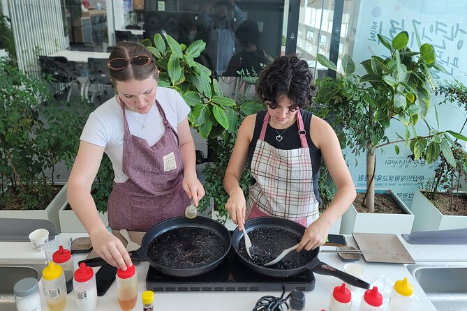Busan Tailored Korean cooking class (Vegan OK)with market tour - Choosing your Korean menu