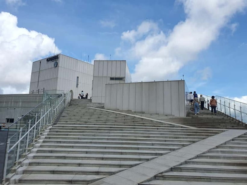 Closest Observatory to DMZ: North Korea View(Starbucks Tour) - Who should book this experience?