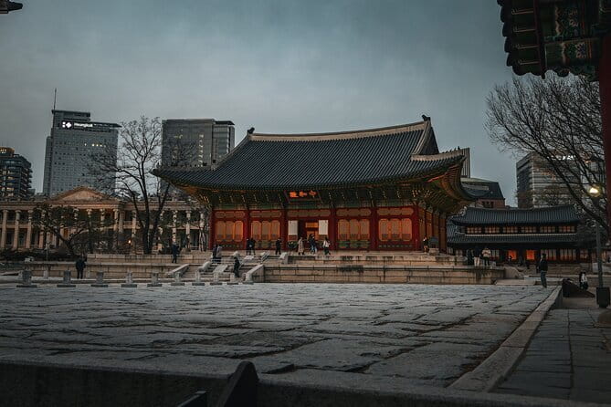 Day Tour of Suwon Hwaseong Fortress Starfield Waujeongsa Temple - Starfield Library Suwon, a photo stop with a shopping center attached