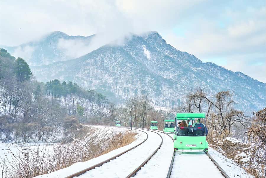 Eobi Ice Valley & Nami (+ Light Festival, Railbike, Alpaca) - Why Eobi Ice Valley is the star of the day
