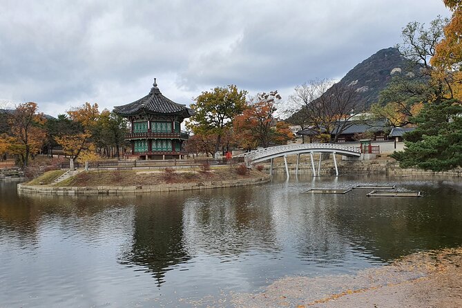 Free style private Tour(Essence of Seoul city or DMZ) - Guides who adjust the day to you