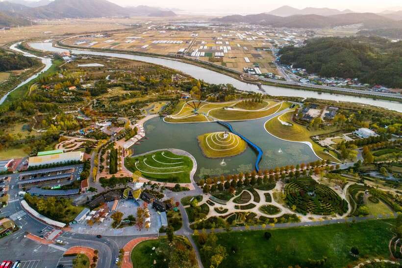 From Seoul: 5-Day Tour of Korea with UNESCO Sites - Hotels, meals, and the real value of $999