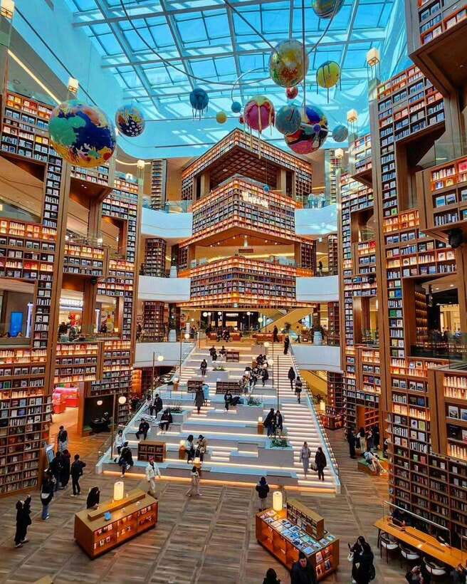 From Seoul: Starfield Library, Hwaseong, Gwangmyeong Cave - Suwon’s Starfield Library: striking architecture with a shopping-center setting