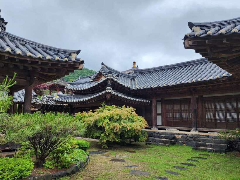 From Seoul: Suwon Hwaseong Fortress Tour - Practical comfort tips for the day