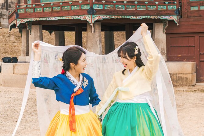 Gyeongbokgung Palace Hanbok Rental Experience in Seoul - What happens at Hanboknam