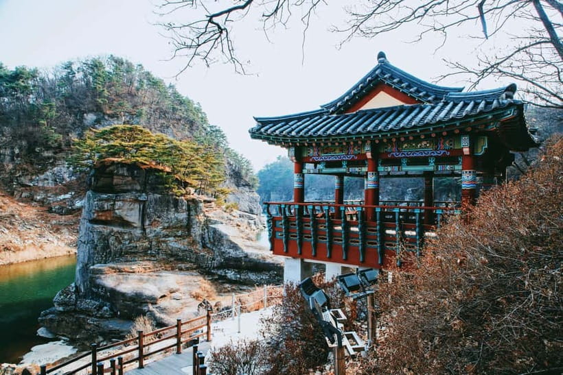Hantan Canyon & Goseokjeong Flower Garden & Pink Muhly Park - Hantan Canyon’s volcanic rock and river views