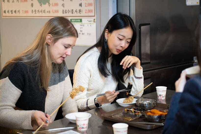 Hidden Stories & Flavors: Traditional Market Food Tour - How two hours feels in practice