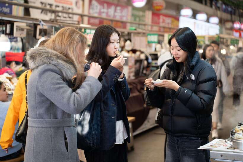 Hidden Stories & Flavors: Traditional Market Food Tour - What makes Gwangjang Market a good food setting