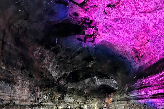 Jeju Day Tour - World Heritage & UNESCO - Cheonjiyeon Falls and Jeongbang Falls