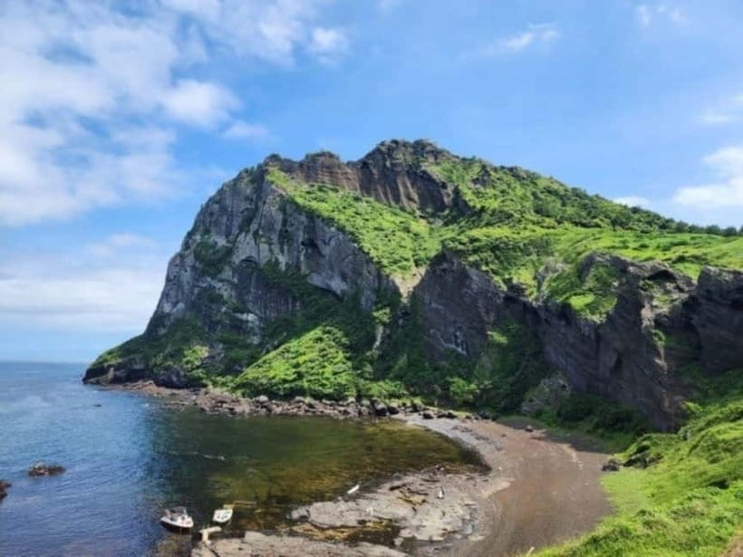 Jeju: Eastern UNESCO and Must-See Spots Tour - Why this east coast route works so well