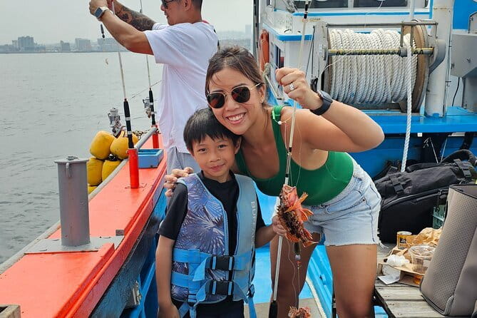 Jeju Hidden Gem Sea Boat Fishing Tour with Lunch - Is the fresh-catch lunch worth booking for?