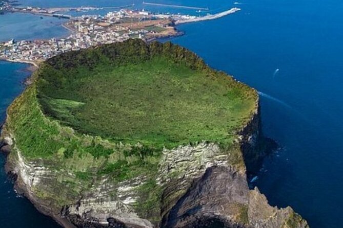 Jeju Island English Private & Flexible Tour any number anywhere - Picking the right side of the island