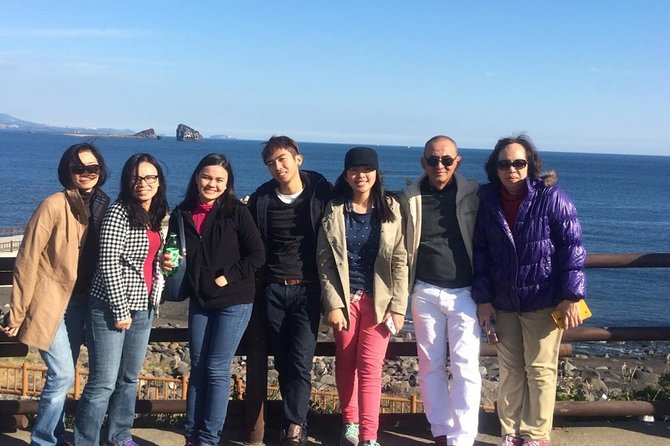 Jeju Island Private Taxi Tour : 2 Full days - The driver matters more than the vehicle