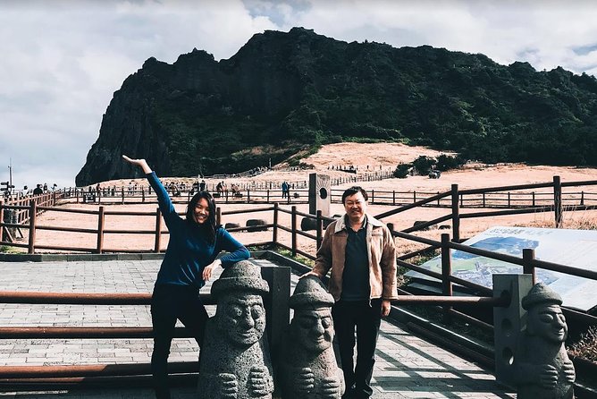 Jeju Island Private Taxi Tour : 2 Full days - Day one: Seongsan, Seopjikoji, and Jeju’s east coast