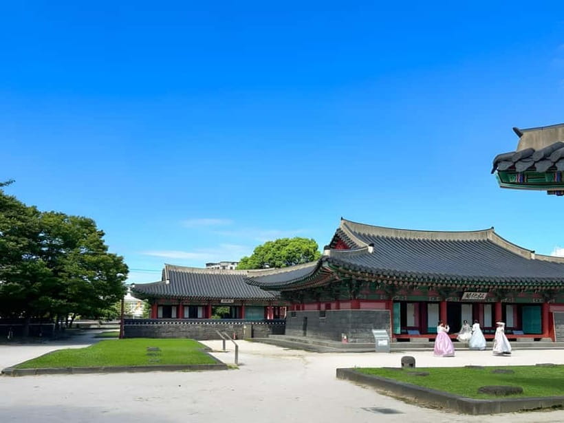 Jeju: K-Drama Spot When Life Gives You Tangerines Hotel Pick - Seongsan Ilchulbong and the east coast
