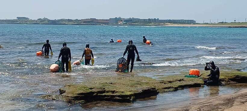 Jeju: Private Tour with an English Guide and a Vehicle - Why a private Jeju day makes sense