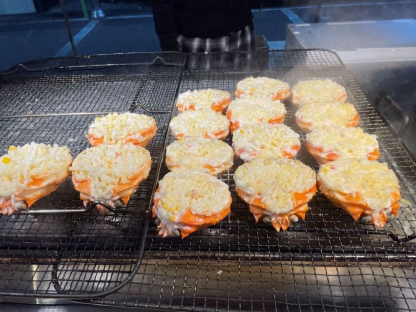 Jeju: Seogwipo City Walking Tours with Sunset - Taking the 30-minute path around Saeseom