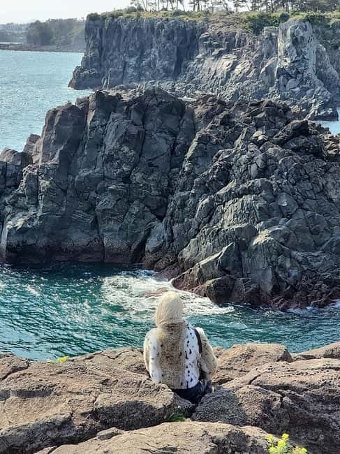 Jeju: Southern Top UNESCO Spots Bus Tour - Starting with Hallasan and the Eoseungsaengak Trail