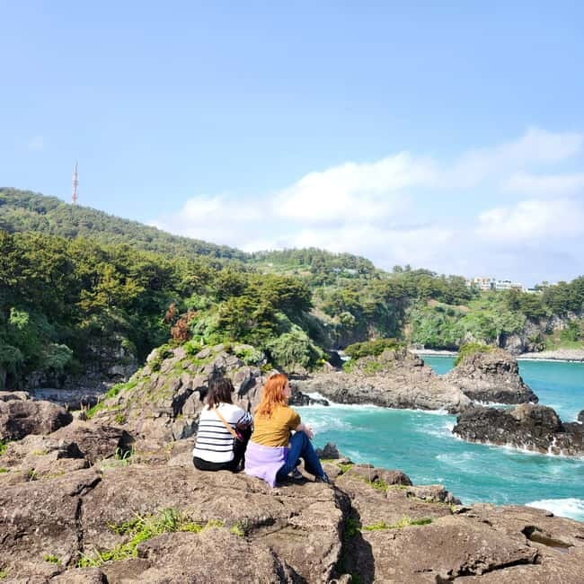 Jeju: Southern UNESCO Geopark Day Tour - Camellia Hill and Jeju’s seasonal color
