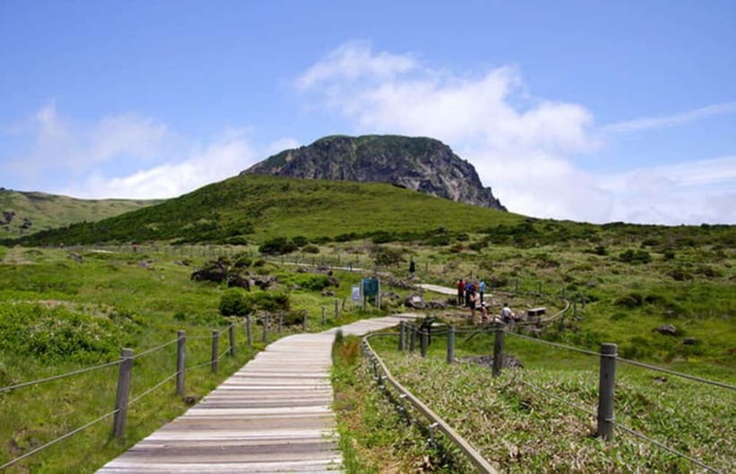 Jeju: UNESCO Day Tour for Cruise Guests - Cheonjeyeon Falls and its three connected drops