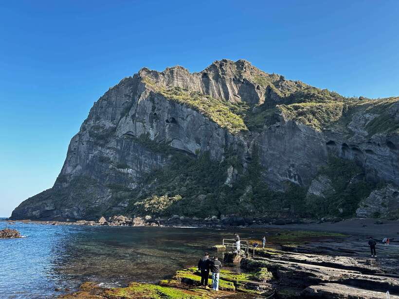 Jeju UNESCO Natural Heritage Private Tour by Certified Guide - Manjanggul Cave puts Jeju’s volcano story under your feet