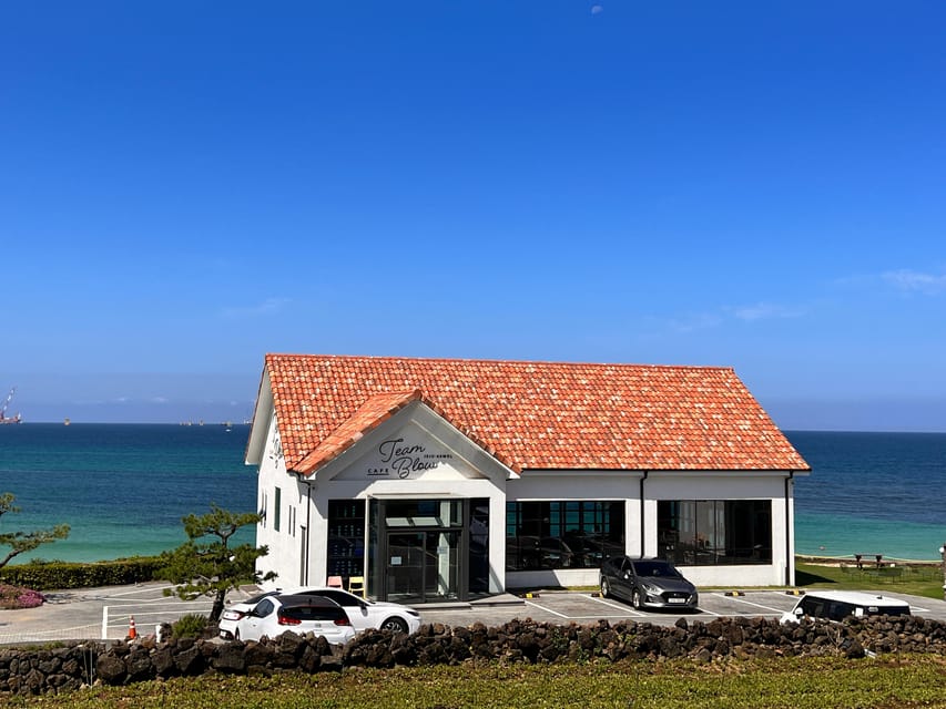 Jeju: West of Jeju Island Bus Tour from Seogwipo City - Choosing the final stop: temple, crater coast, or sea cave shore