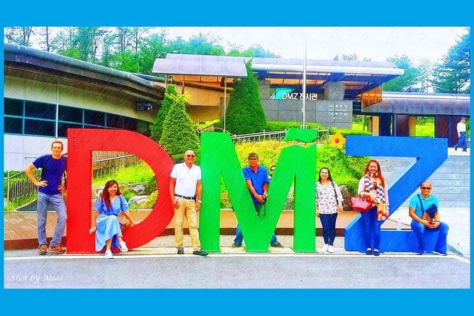 K-pop boyband Film Location Private Day Trip - Private transport is the main practical advantage