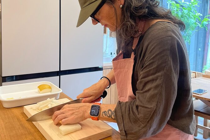Kimchi class with Chef Hakyung near Gyeongbokgung place - The food you may taste beyond kimchi