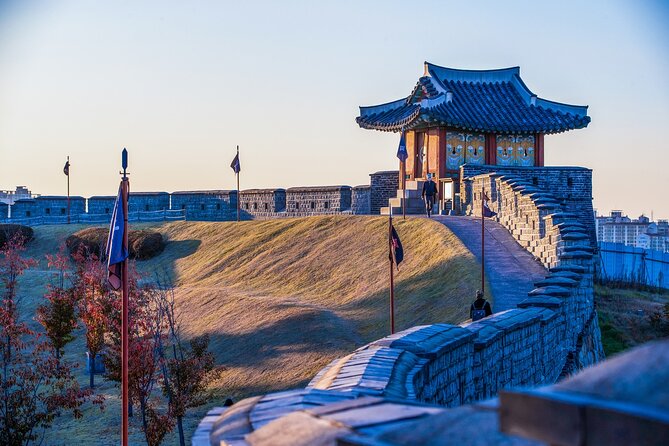 Korean Folk Village and Suwon Hwaseong Fortress Day Tour(EG Tour) - Korean Folk Village: performances and reconstructed tradition
