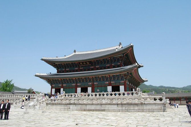 Korean Palace and Market Tour in Seoul Including Insadong and Gyeongbokgung Palace - Changdeokgung and the Joseon royal gardens