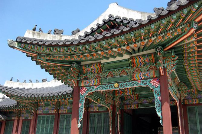 Korean Palace and Market Tour in Seoul Including Insadong and Gyeongbokgung Palace - Jogyesa Temple and a quieter side of Seoul