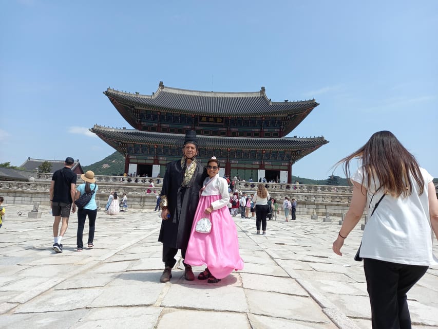 Layover tour to Gyeongbokgung-Folk Museum-Bukchon-Insadong - Should You Book the Gyeongbokgung Layover Tour?