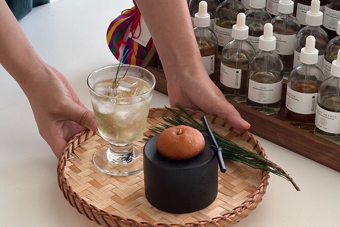 Make your K-scent perfume: Modern oneday class in Seoul - Starting with tea and a Korean scent memory