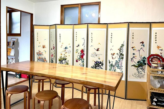 Master Korean traditional cooking with a Kimchi chef - Who will enjoy this Seoul food experience