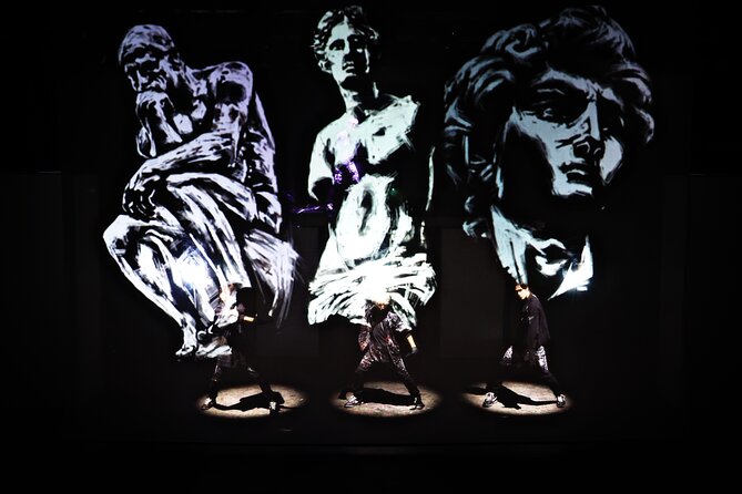 Painters Show in Gwanghwamun Theater (nearby Seodaemun station) - The opening: high energy instead of a slow art lesson