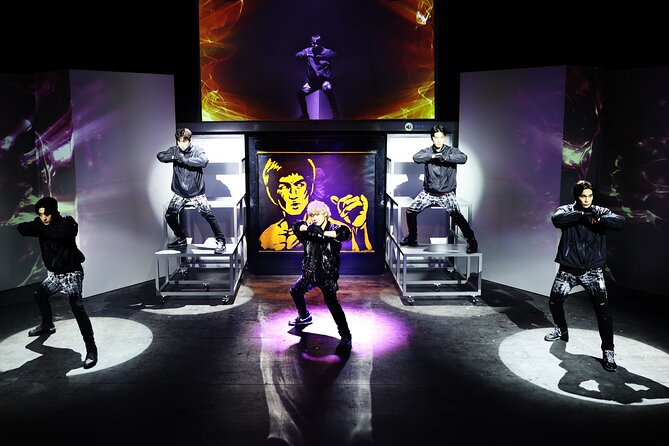 Painters Show in Gwanghwamun Theater (nearby Seodaemun station) - Live drawing, urban dance, and 3D media