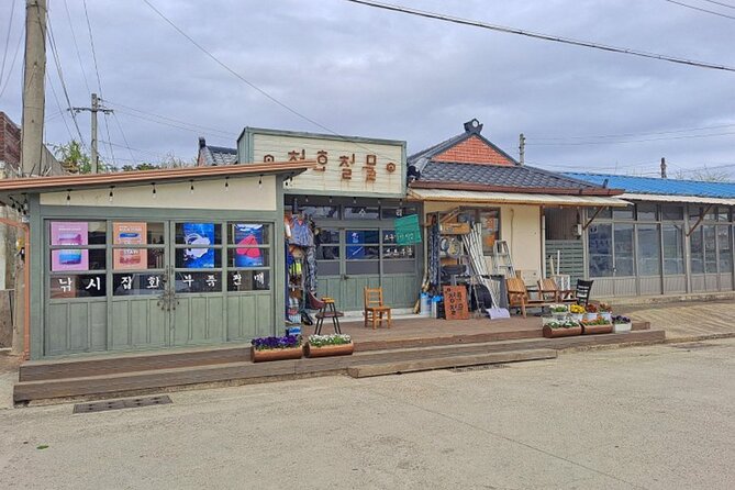Pohang One day city Tour : Home town Cha cha cha Drama Locations - Seokbyeong-ri: the village scenes fans recognize