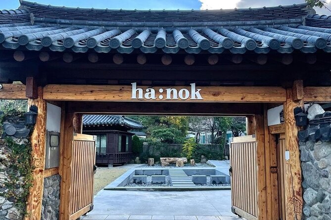 Private Busan Tour -Explore Cultural Landmarks with a Local Guide - Bridges, beaches, and wide city views