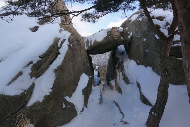 Private Hiking tour to Bukhansan Peak(Baegundae: 836.5m) with Mountain Expert - Food, water, and the practical rhythm