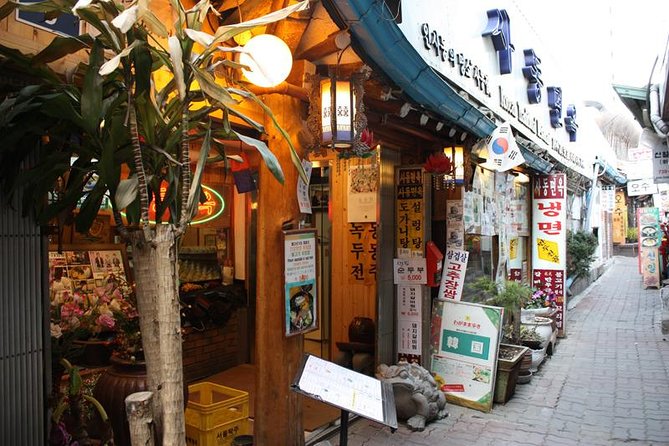 Private Layover Tour from Incheon Airport to Seoul - Insadong is best for browsing, tea, and small souvenirs