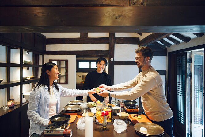 Royal Seoul Cooking Class in a 100-Year-Old Hanok - Who should book this class
